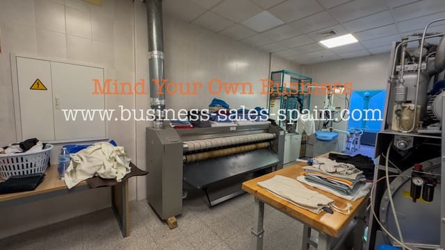 Bedrift til salgs i Calahonda, Mijas - € 85 000 (Ref: 9331446)