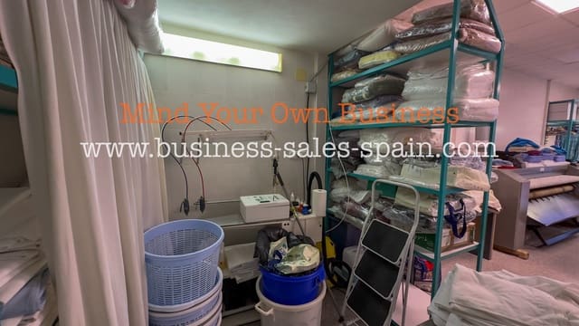 Bedrift til salgs i Calahonda, Mijas - € 85 000 (Ref: 9331446)