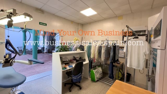 Bedrift til salgs i Calahonda, Mijas - € 85 000 (Ref: 9331446)