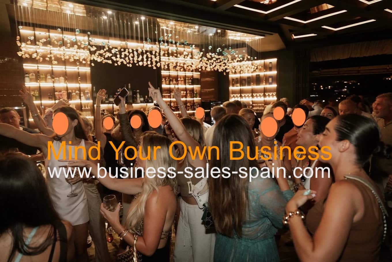 Business for sale in Nueva Andalucia - € 700,000 (Ref: 9478912)