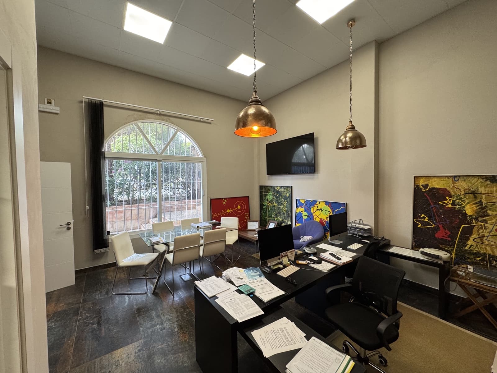 Kommersiell til salgs i Estepona - € 450 000 (Ref: 9694141)