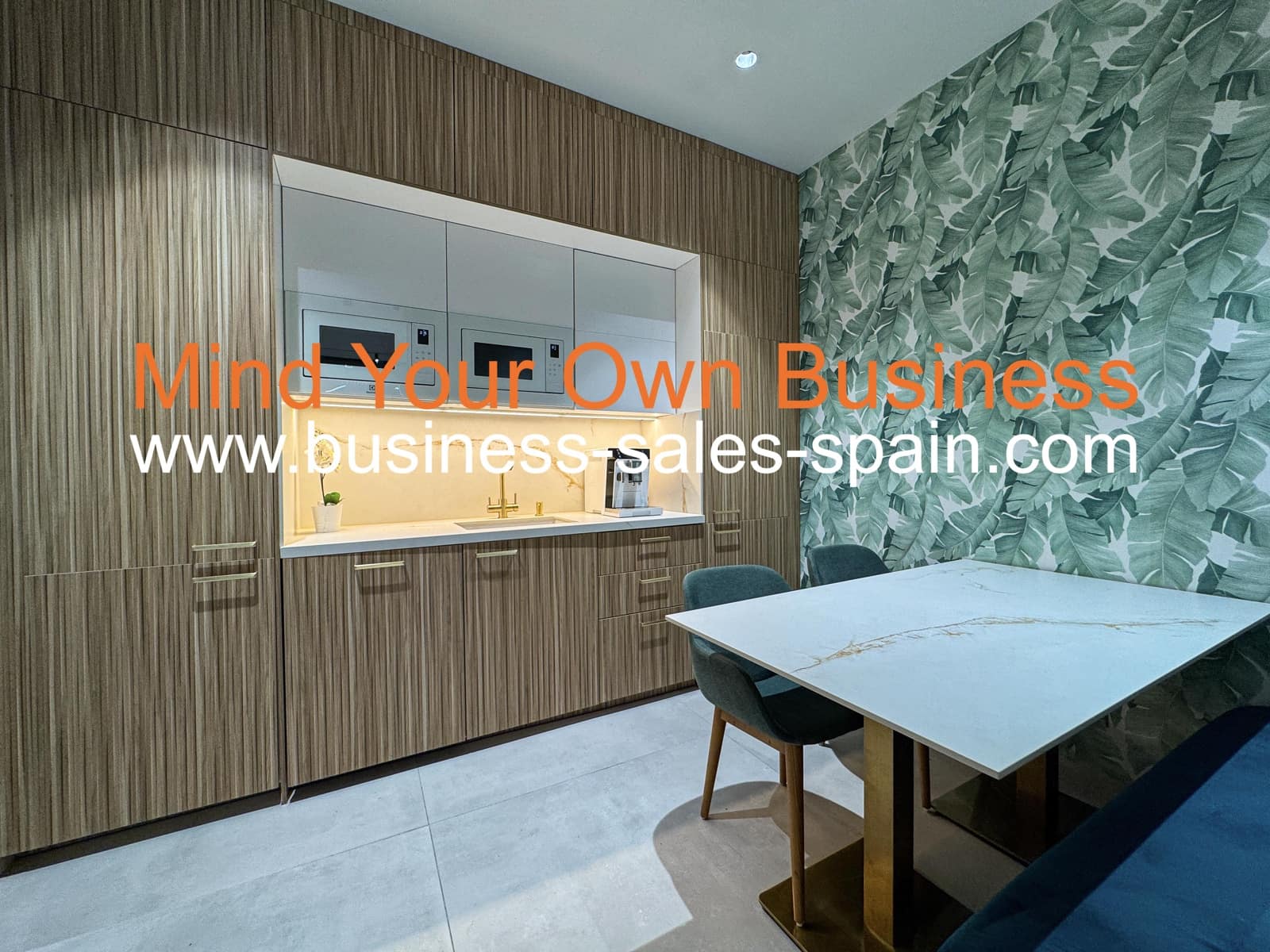 Kommersiell til salgs i Sotogrande - € 650 000 (Ref: 9694145)