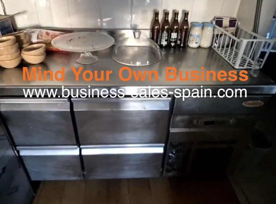 Business for sale in Alcaucin - € 55,000 (Ref: 9750835)