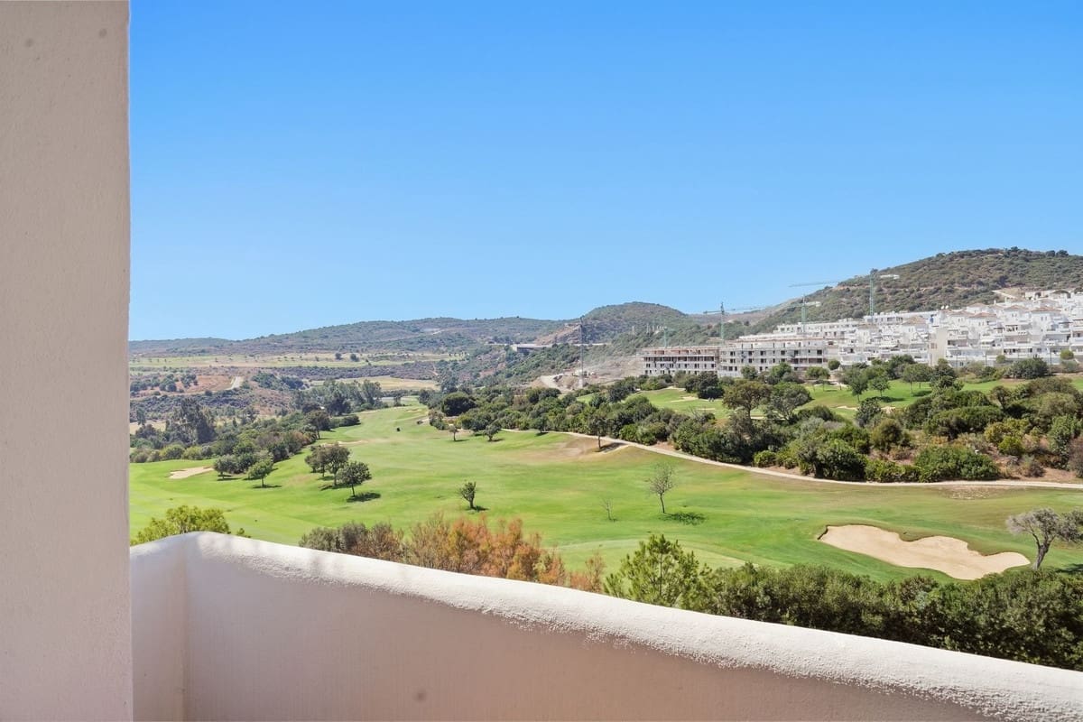 2 bedroom Apartment for sale in Estepona with pool garage - € 299,000 (Ref: 10120662)