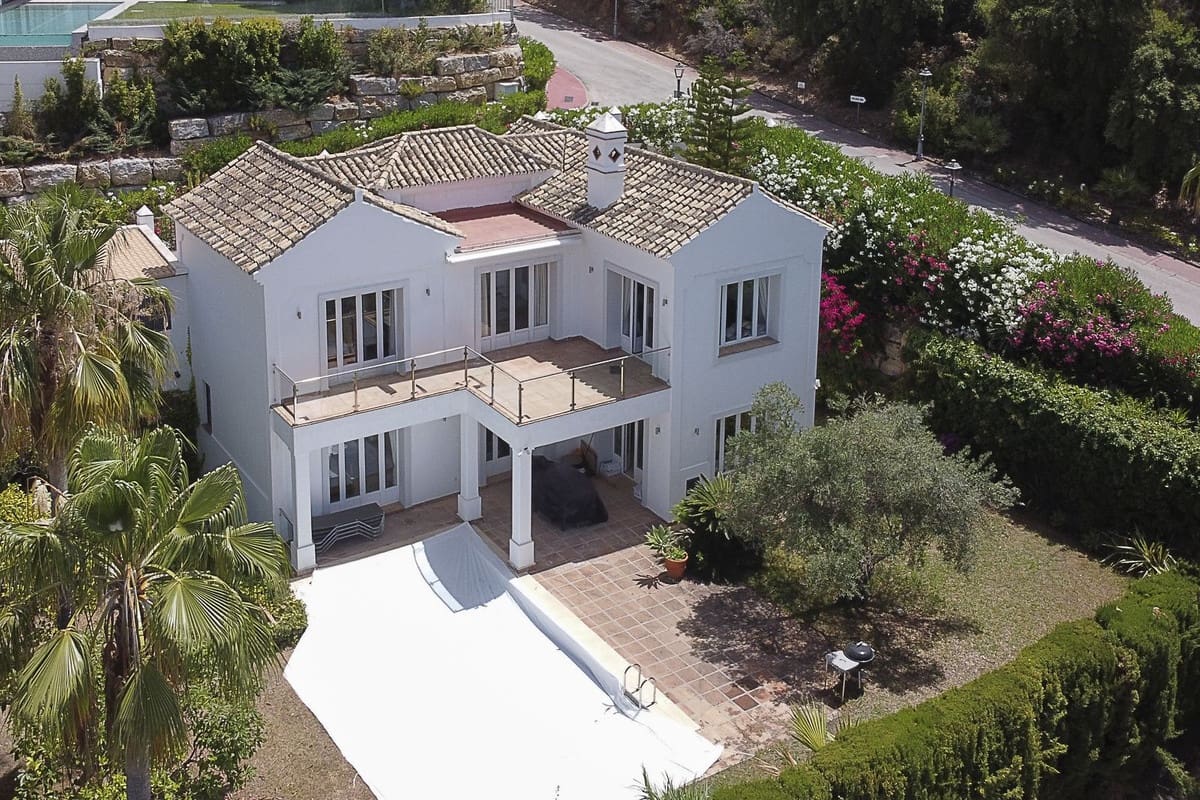 4 Zimmer Villa zu verkaufen in Golden Mile mit Pool Garage - 1.400.000 € (Ref: 10120665)