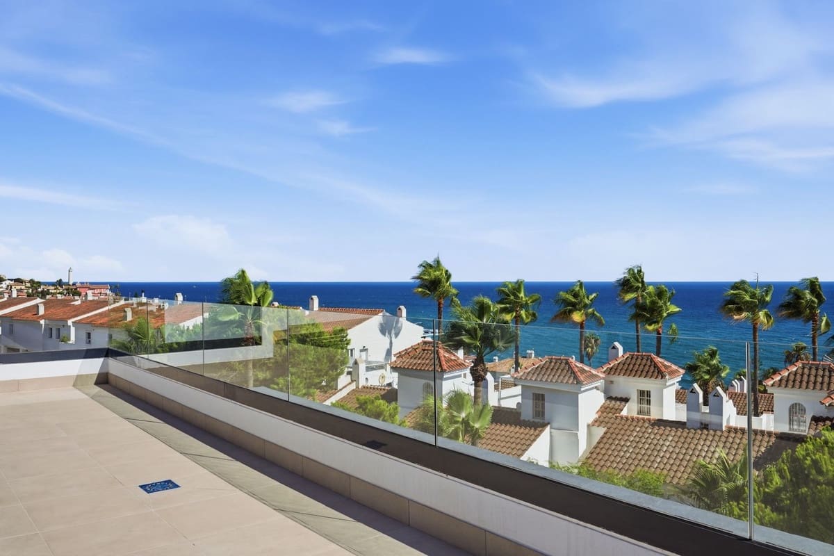 3 bedroom Penthouse for sale in El Chaparral with pool garage - € 749,400 (Ref: 10120668)