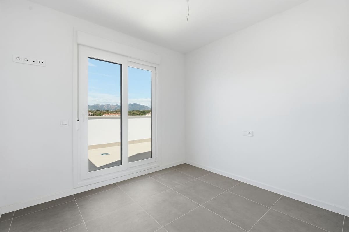 3 bedroom Penthouse for sale in El Chaparral with pool garage - € 749,400 (Ref: 10120668)