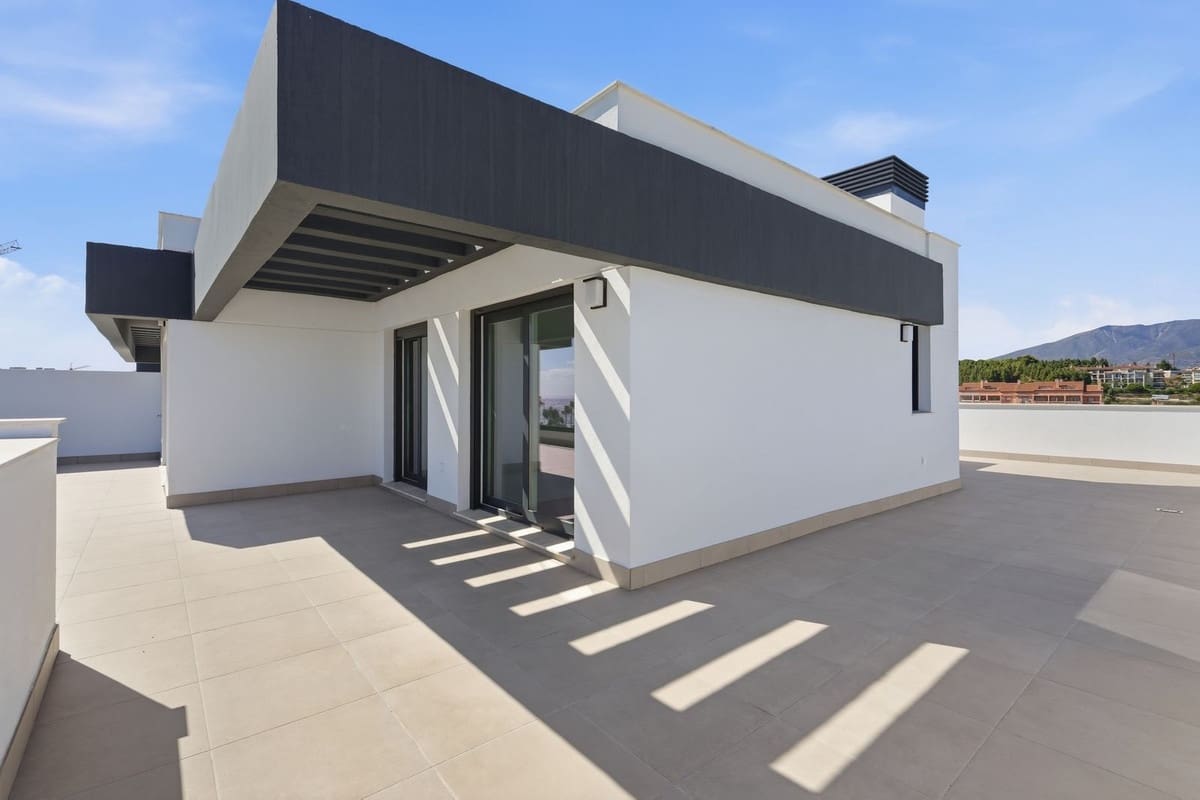 3 bedroom Penthouse for sale in El Chaparral with pool garage - € 749,400 (Ref: 10120668)