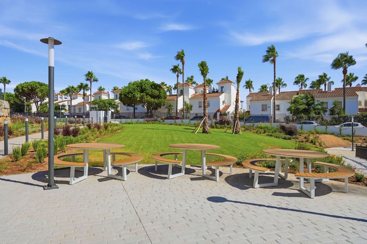 3 bedroom Penthouse for sale in El Chaparral with pool garage - € 749,400 (Ref: 10120668)