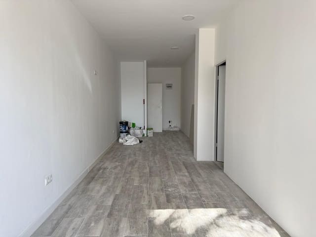 Bedrijf te koop in Benalmadena Costa, Benalmádena - € 109.999 (Ref: 10120670)