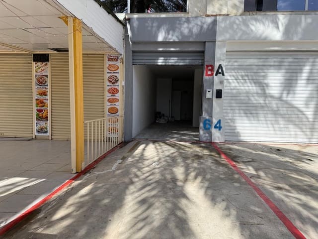 Bedrijf te koop in Benalmadena Costa, Benalmádena - € 109.999 (Ref: 10120670)