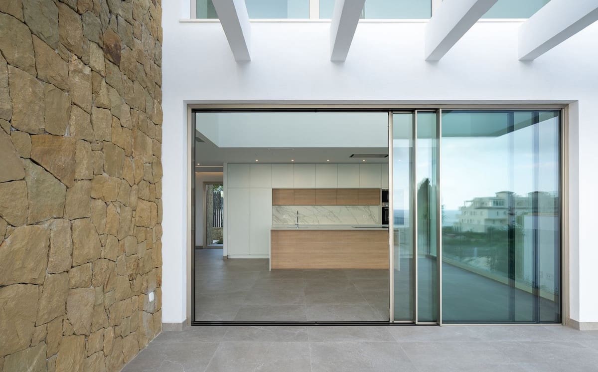 4 quarto Moradia para venda em El Chaparral com piscina garagem - 1 675 000 € (Ref: 10120675)