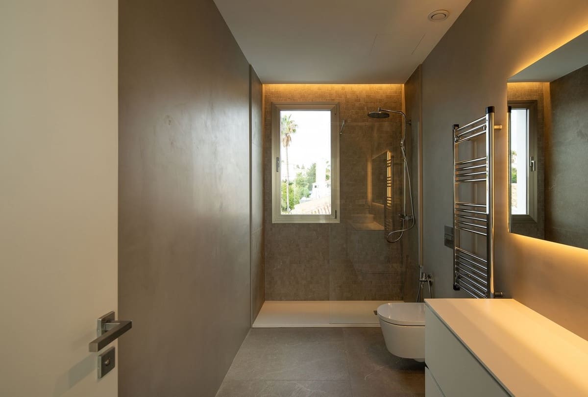 4 quarto Moradia para venda em El Chaparral com piscina garagem - 1 675 000 € (Ref: 10120675)