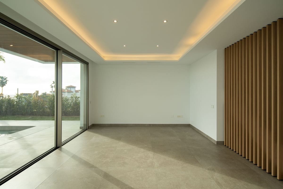 4 quarto Moradia para venda em El Chaparral com piscina garagem - 1 675 000 € (Ref: 10120675)