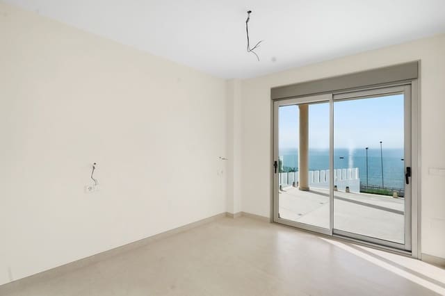 3 sypialnia Willa na sprzedaż w La Cala de Mijas, Mijas z basenem garażem - 2 300 000 € (Ref: 10145230)