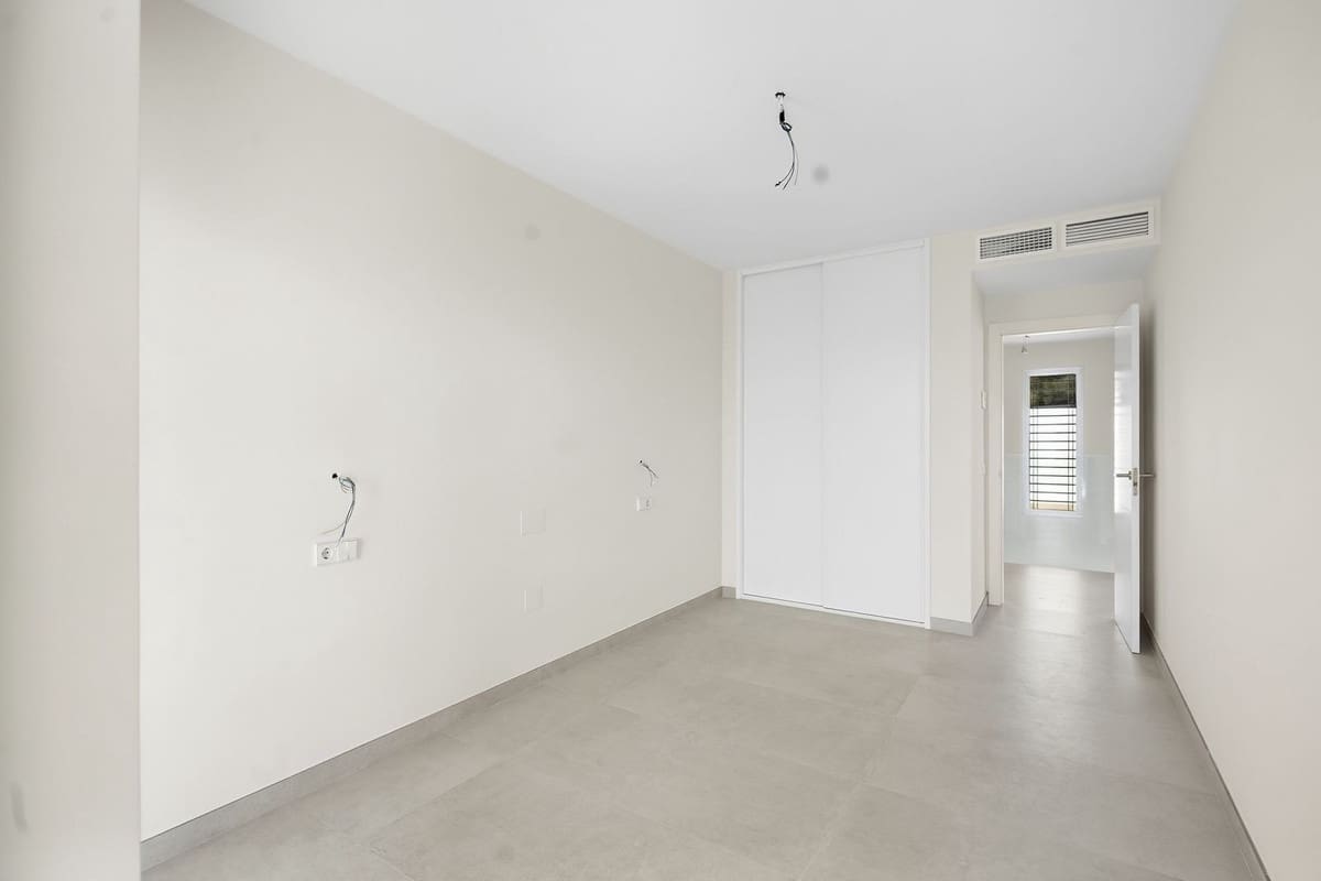 3 soverom Villa til salgs i La Cala de Mijas med svømmebasseng garasje - € 2 300 000 (Ref: 10145230)