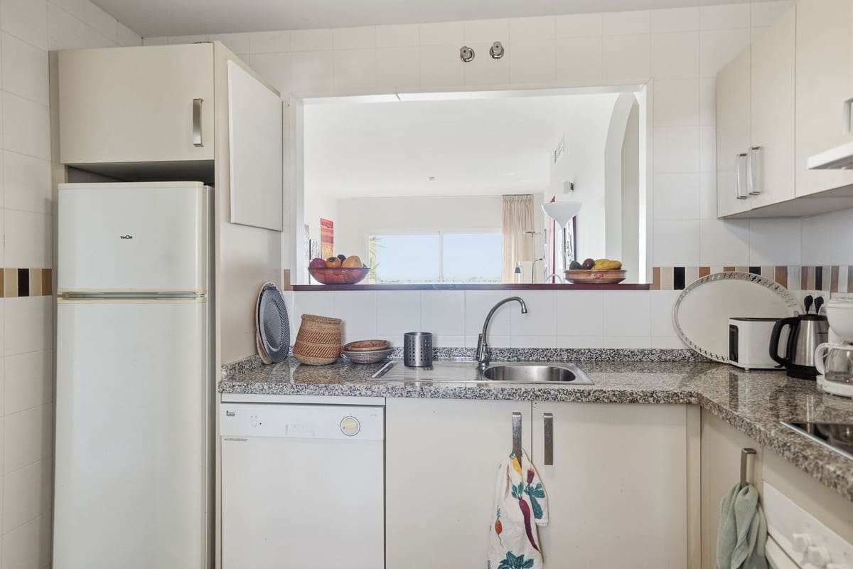 2 sypialnia Apartament na sprzedaż w El Chaparral z basenem garażem - 389 000 € (Ref: 10165861)