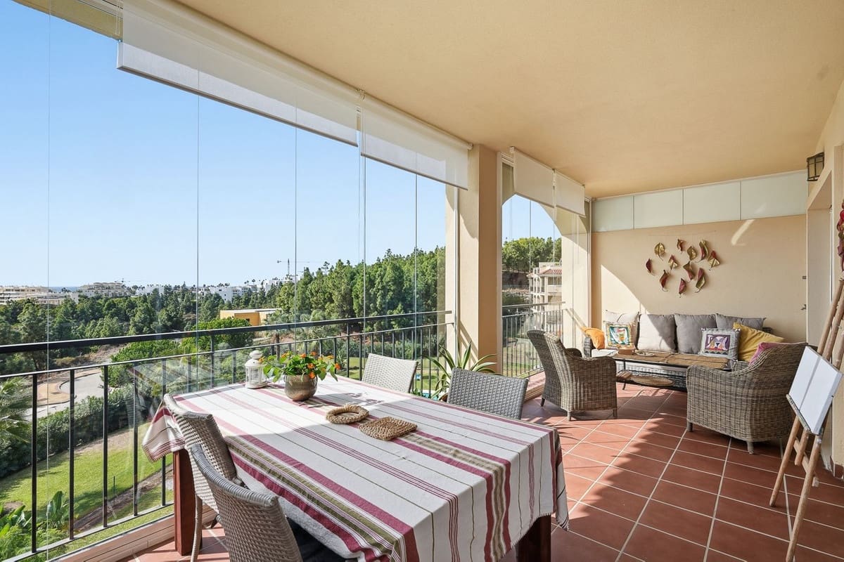 2 sypialnia Apartament na sprzedaż w El Chaparral z basenem garażem - 389 000 € (Ref: 10165861)