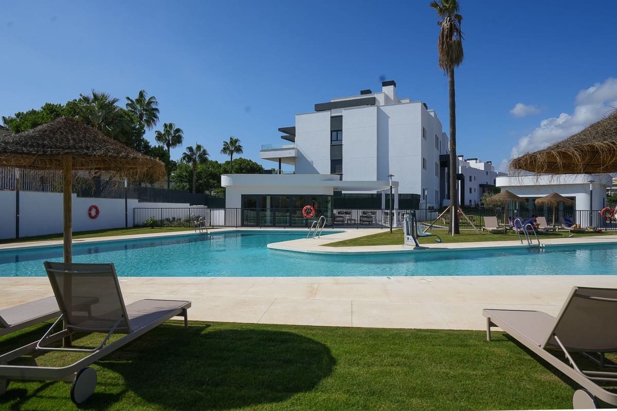 3 bedroom Penthouse for sale in El Chaparral with pool garage - € 749,000 (Ref: 10183748)