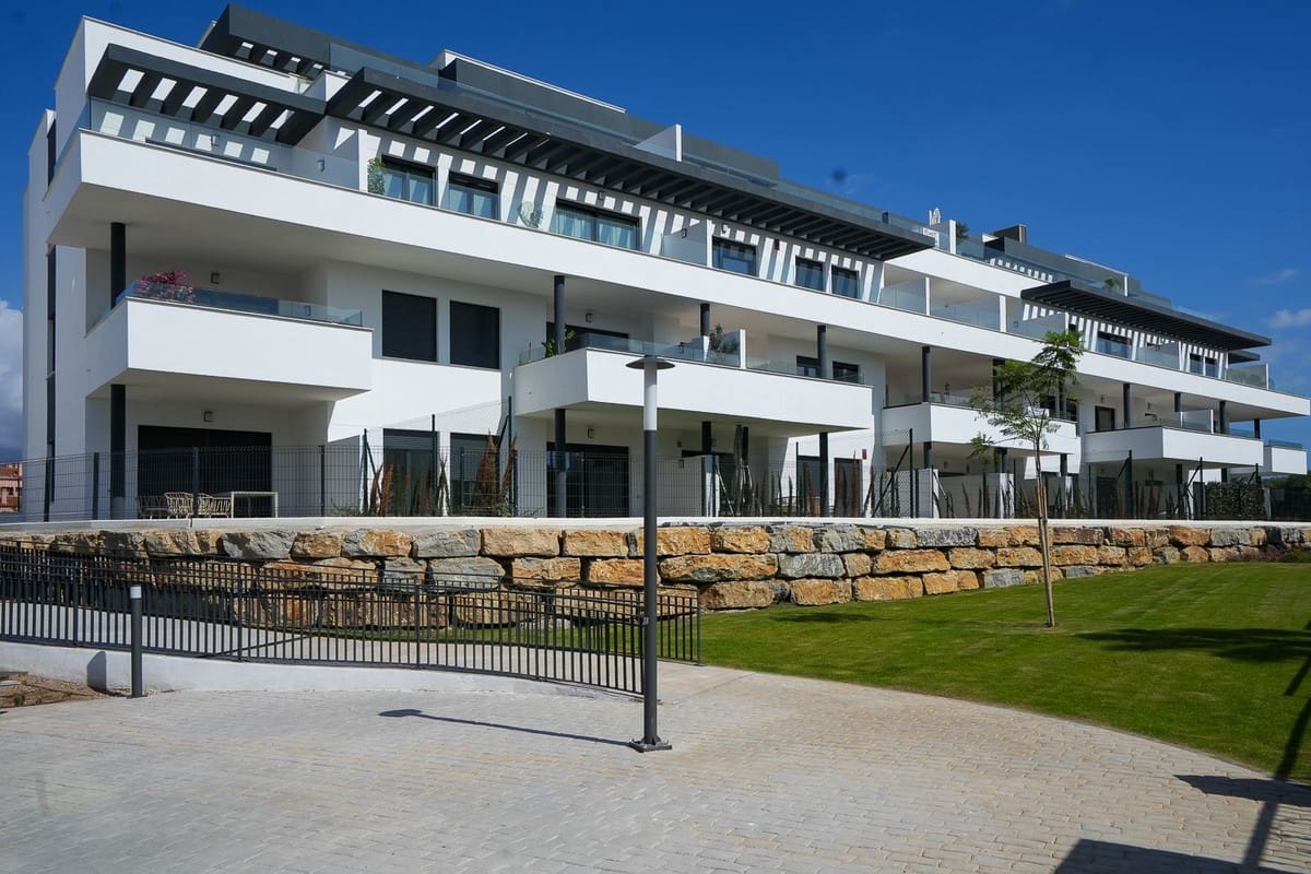 3 bedroom Penthouse for sale in El Chaparral with pool garage - € 749,000 (Ref: 10183748)