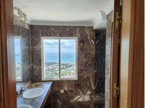 4 soverom Penthouse til salgs i Malaga by med svømmebasseng garasje - € 1 125 000 (Ref: 9823834)