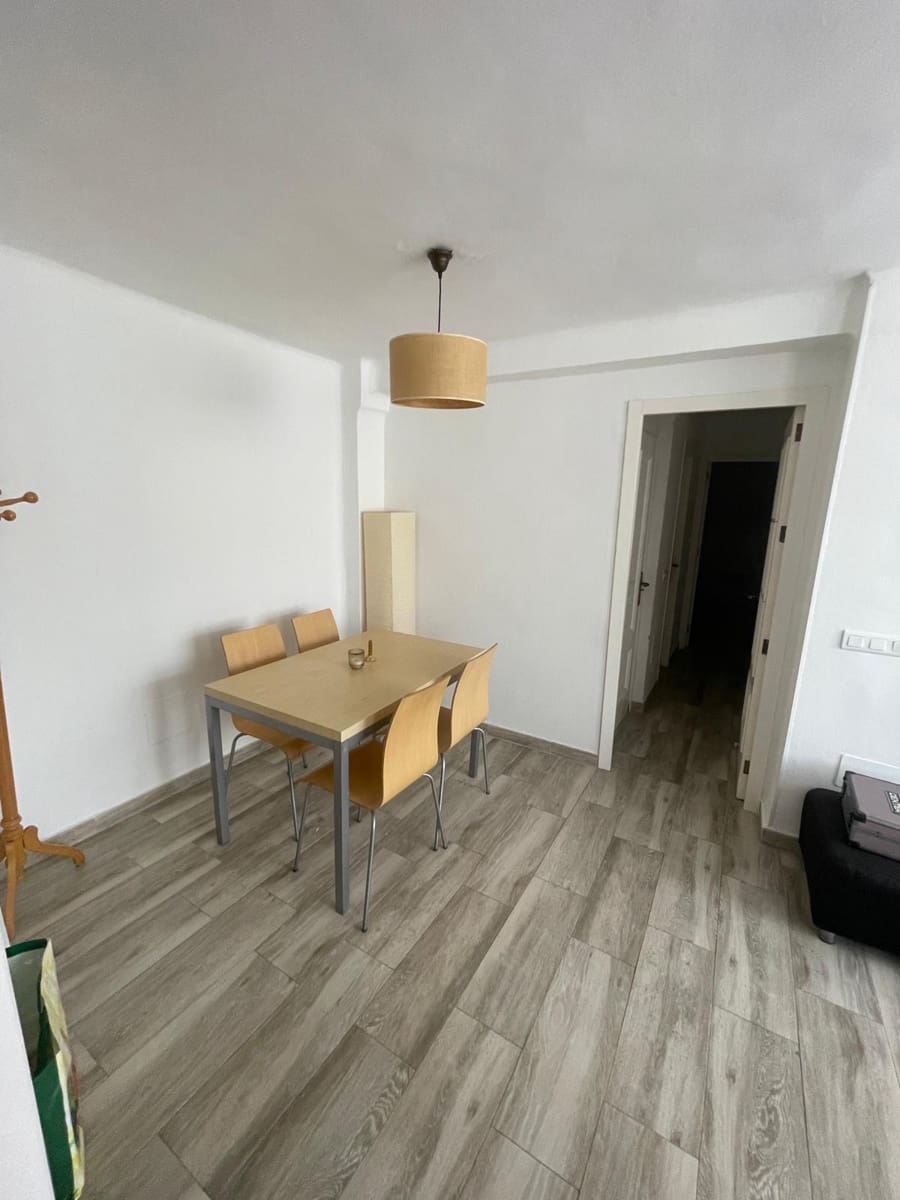 Apartamento de 3 habitaciones en Málaga ciudad en venta - 330.000 € (Ref: 9827727)