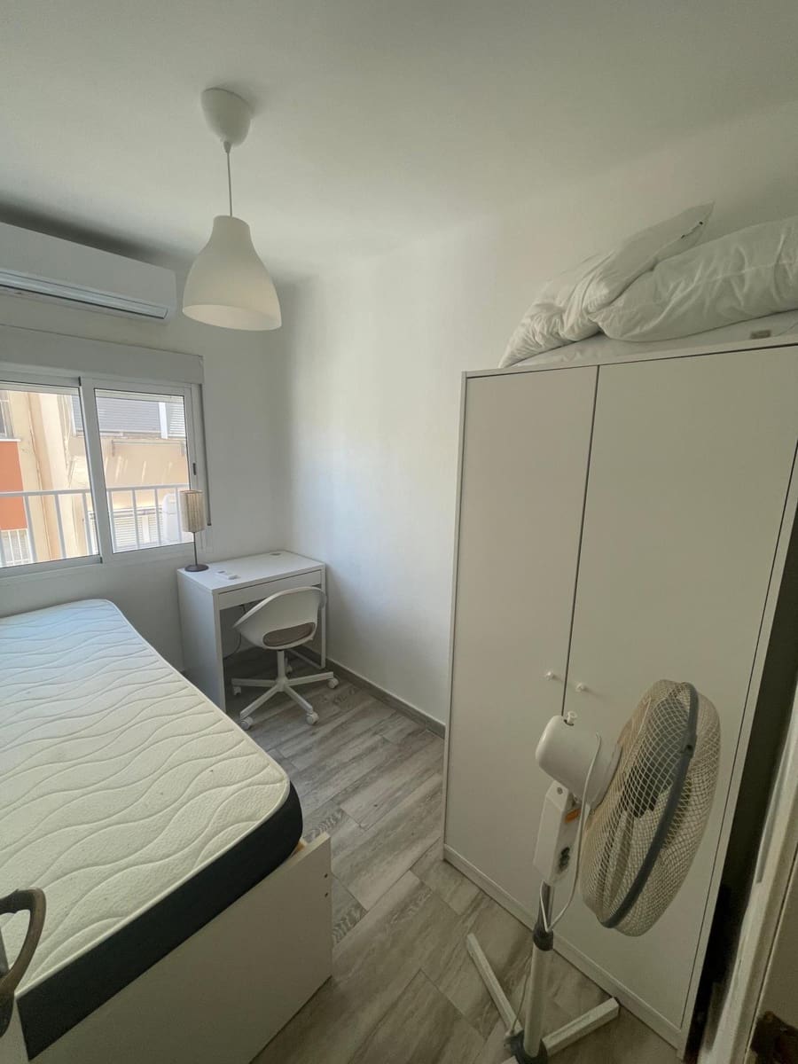 Apartamento de 3 habitaciones en Málaga ciudad en venta - 330.000 € (Ref: 9827727)