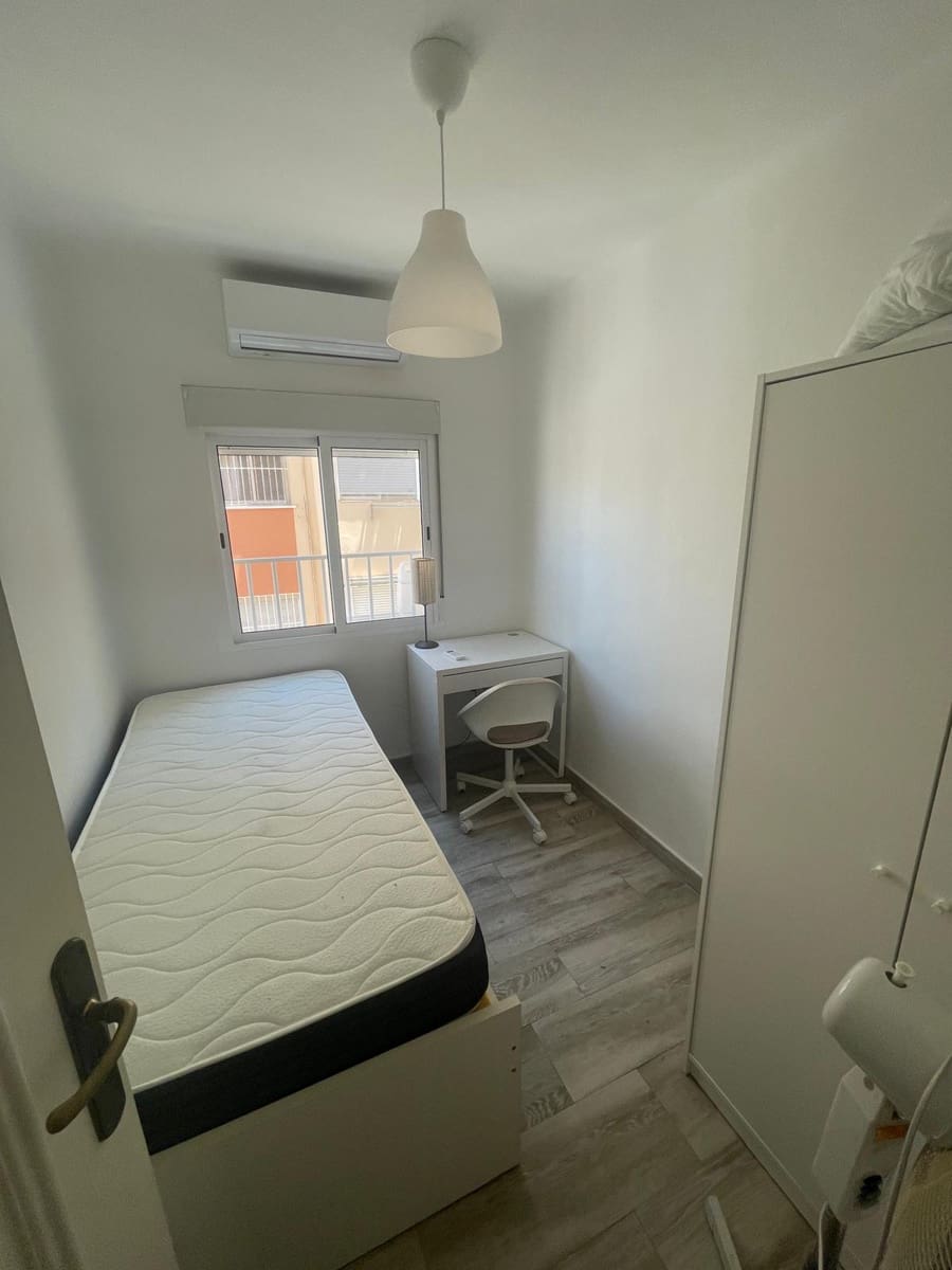 Apartamento de 3 habitaciones en Málaga ciudad en venta - 330.000 € (Ref: 9827727)