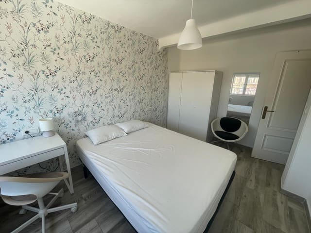 Apartamento de 3 habitaciones en La Union, Málaga ciudad en venta - 330.000 € (Ref: 9827727)