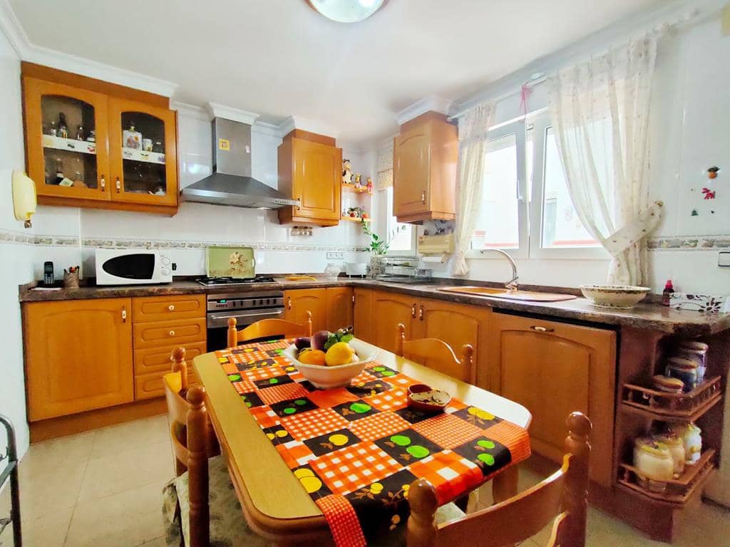 4 slaapkamer Huis te koop in Denia met garage - € 397.000 (Ref: 7653545)