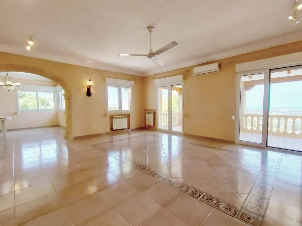 6 soveværelse Villa til salg i La Sella med garage - € 965.000 (Ref: 7878586)