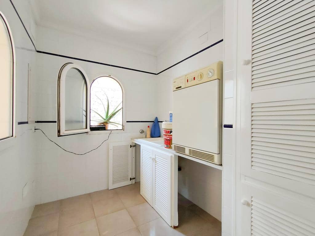 6 soveværelse Villa til salg i La Sella med garage - € 965.000 (Ref: 7878586)