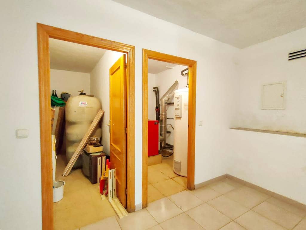 6 soveværelse Villa til salg i La Sella med garage - € 965.000 (Ref: 7878586)