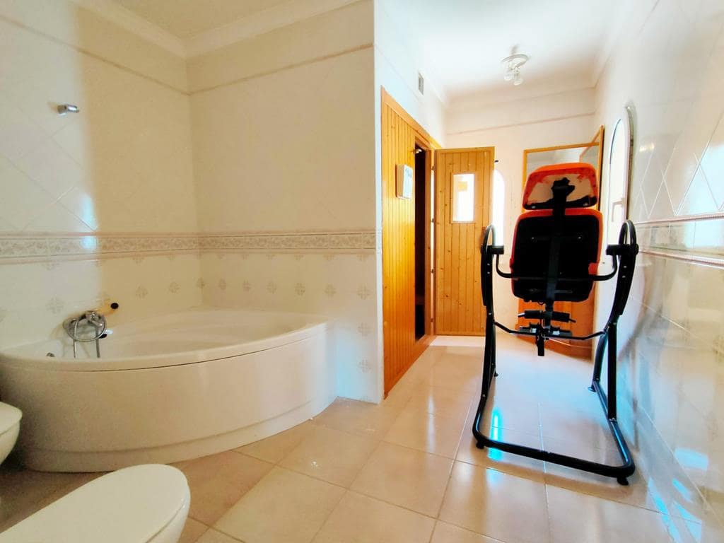 6 soveværelse Villa til salg i La Sella med garage - € 965.000 (Ref: 7878586)