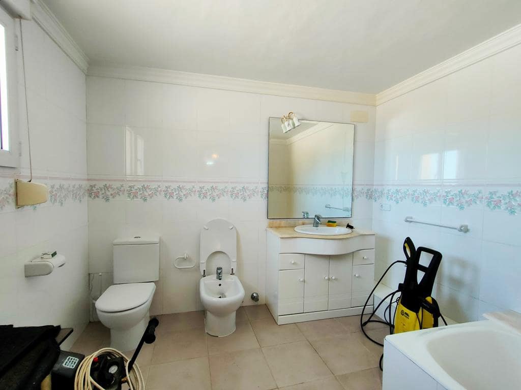 6 soveværelse Villa til salg i La Sella med garage - € 965.000 (Ref: 7878586)