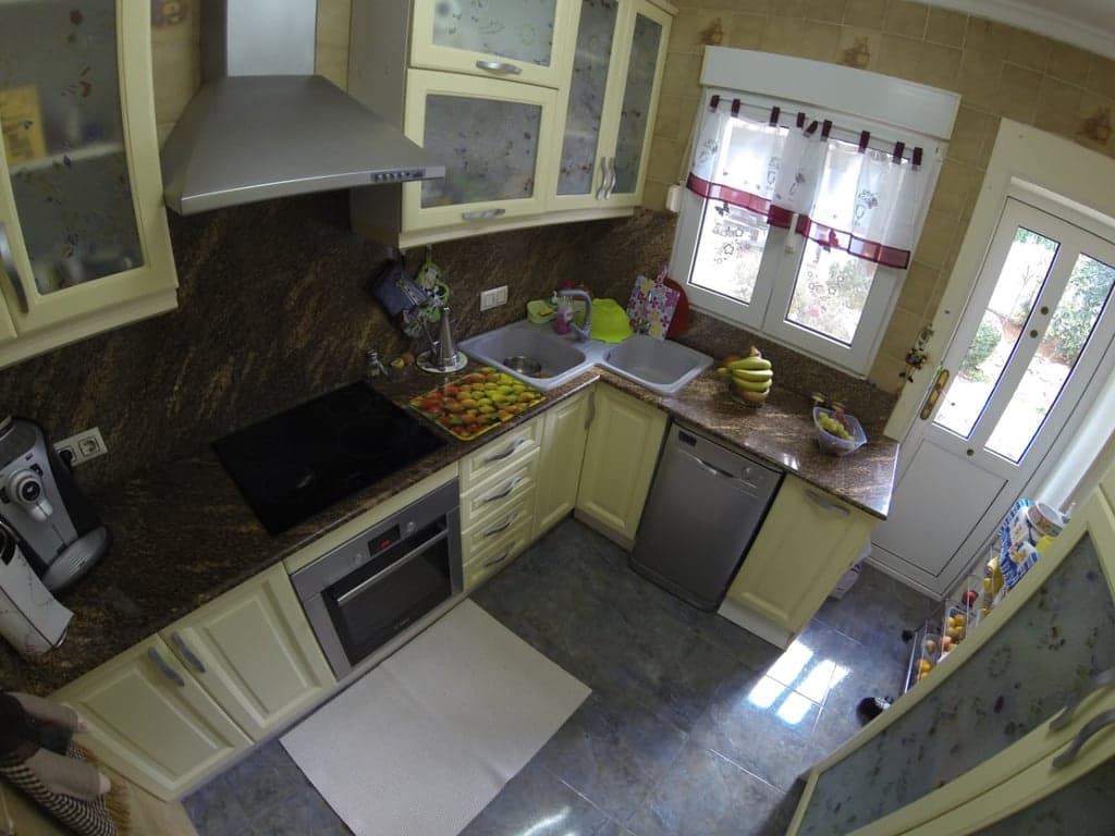 6 bedroom Villa for sale in Denia with pool garage - € 790,000 (Ref: 8316901)