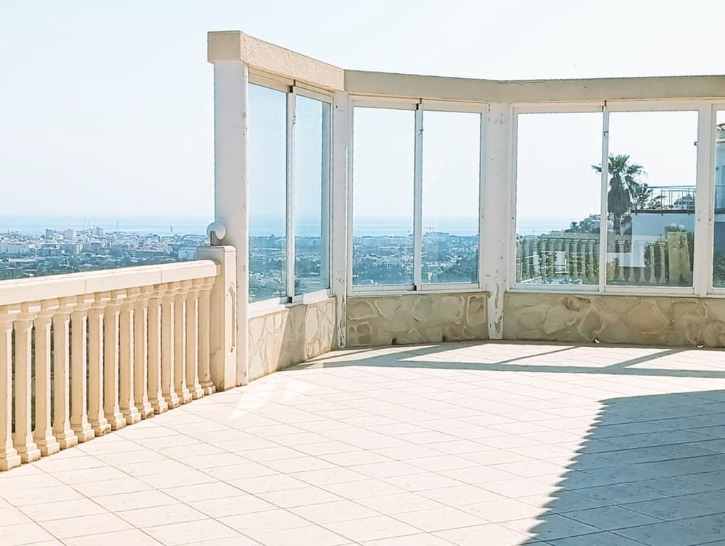 5 quarto Moradia para venda em Denia com piscina garagem - 849 000 € (Ref: 8332675)