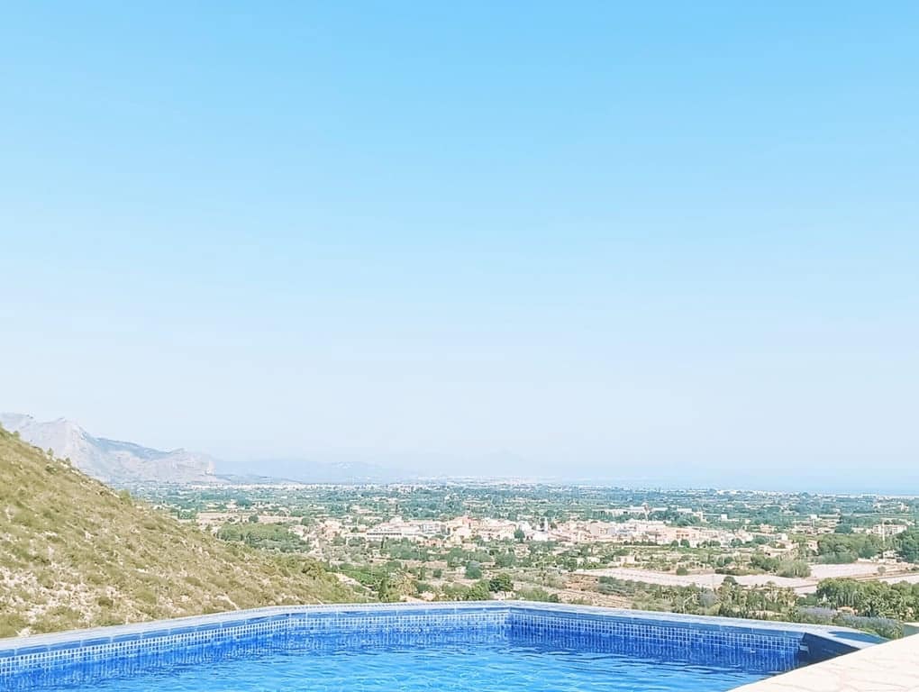 5 quarto Moradia para venda em Denia com piscina garagem - 849 000 € (Ref: 8332675)