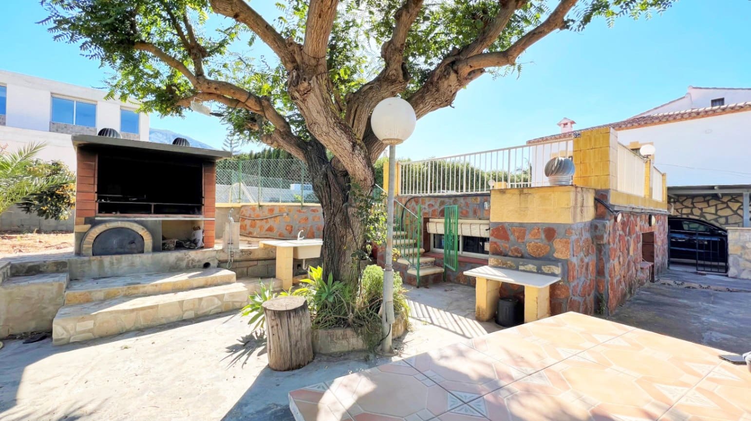 7 soverom Villa til salgs i Denia med svømmebasseng garasje - € 1 100 000 (Ref: 8383575)