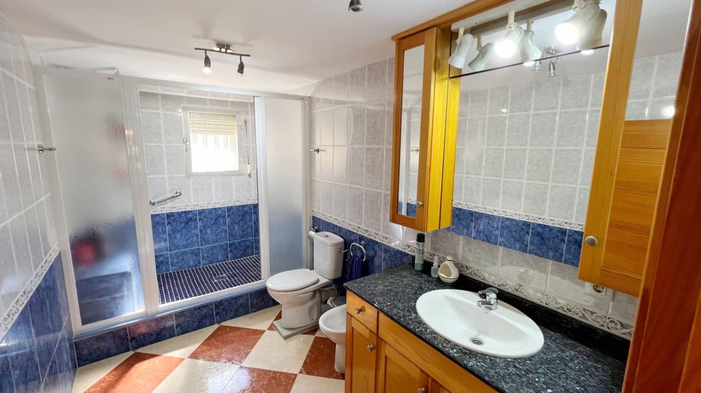 7 bedroom Villa for sale in Denia with pool garage - € 1,100,000 (Ref: 8383575)