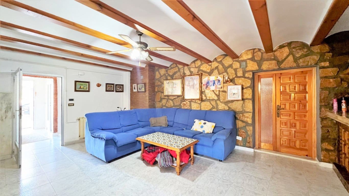 7 bedroom Villa for sale in Denia with pool garage - € 1,100,000 (Ref: 8383575)