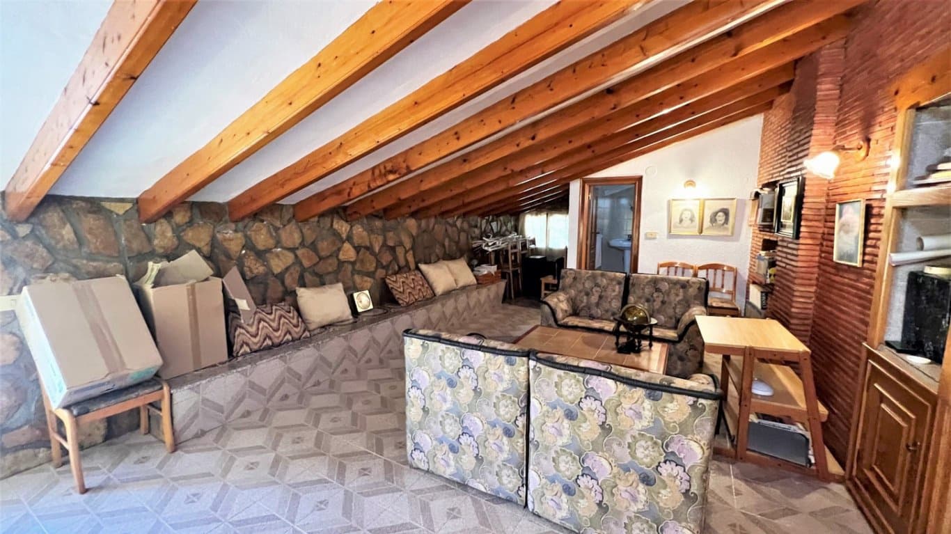 7 bedroom Villa for sale in Denia with pool garage - € 1,100,000 (Ref: 8383575)