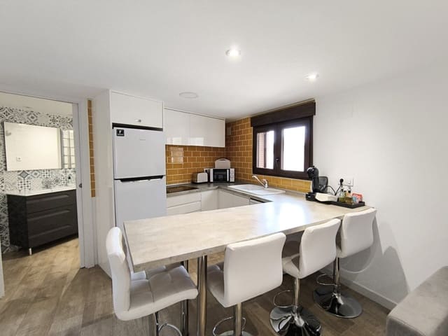 4 slaapkamer Villa te koop in Dénia met zwembad garage - € 750.000 (Ref: 8402418)