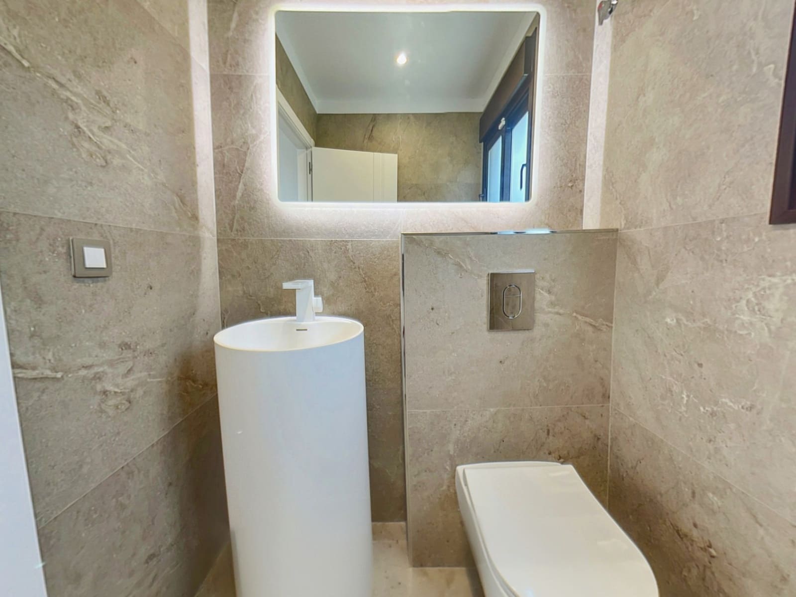 4 sypialnia Willa na sprzedaż w Denia z basenem garażem - 999 000 € (Ref: 8670748)