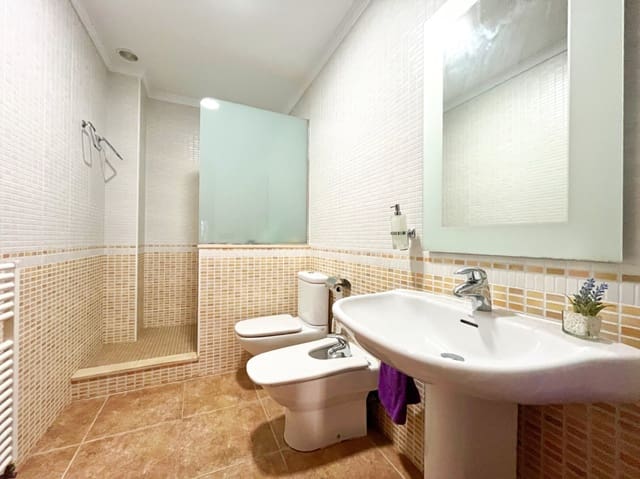 Chalet de 7 habitaciones en Piles en venta con piscina garaje - 520.000 € (Ref: 8842203)