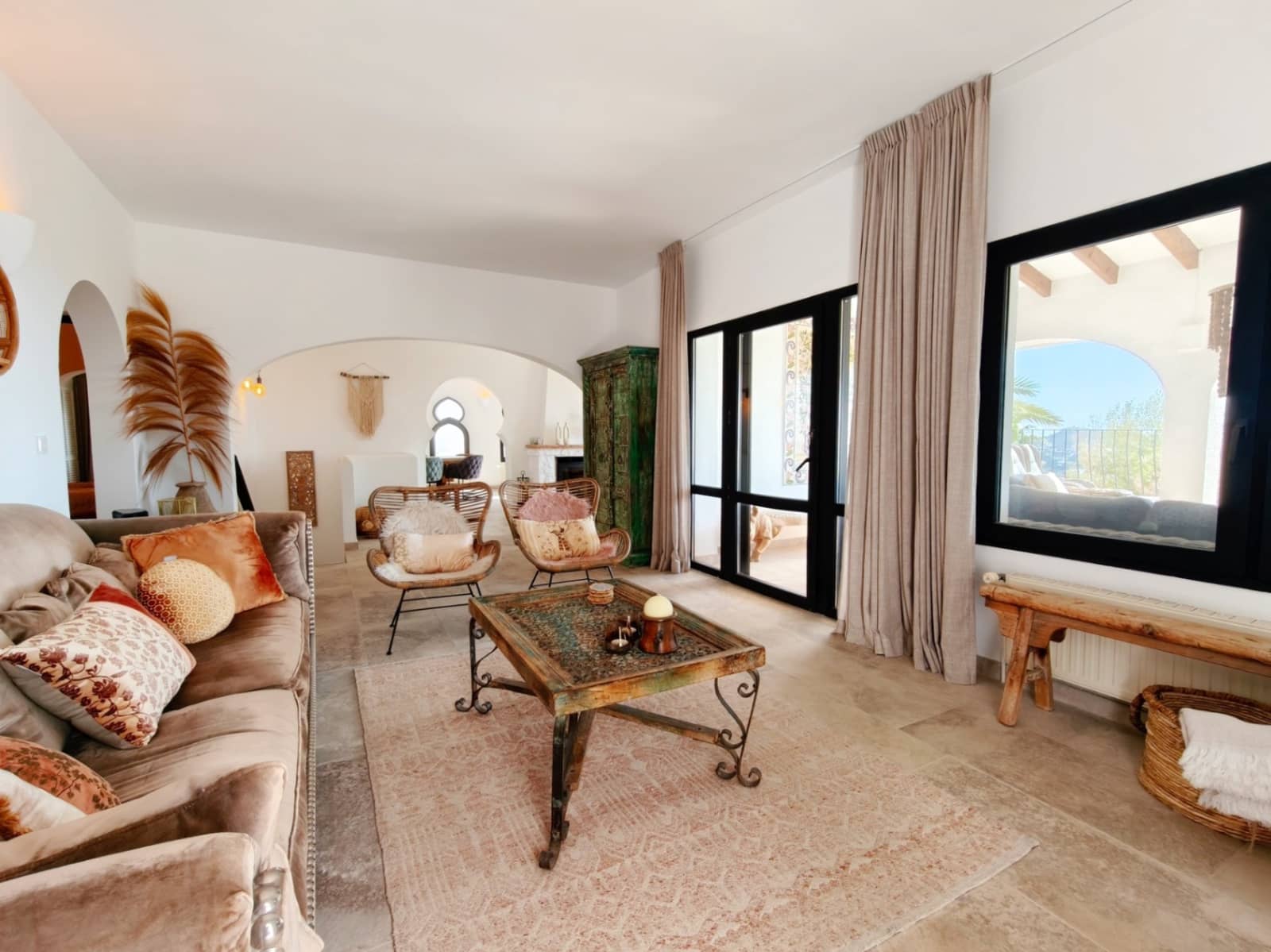 4 bedroom Villa for sale in Moraira with pool garage - € 1,265,000 (Ref: 8891636)