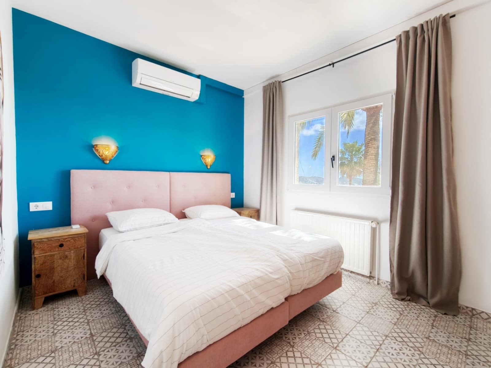 4 bedroom Villa for sale in Moraira with pool garage - € 1,265,000 (Ref: 8891636)