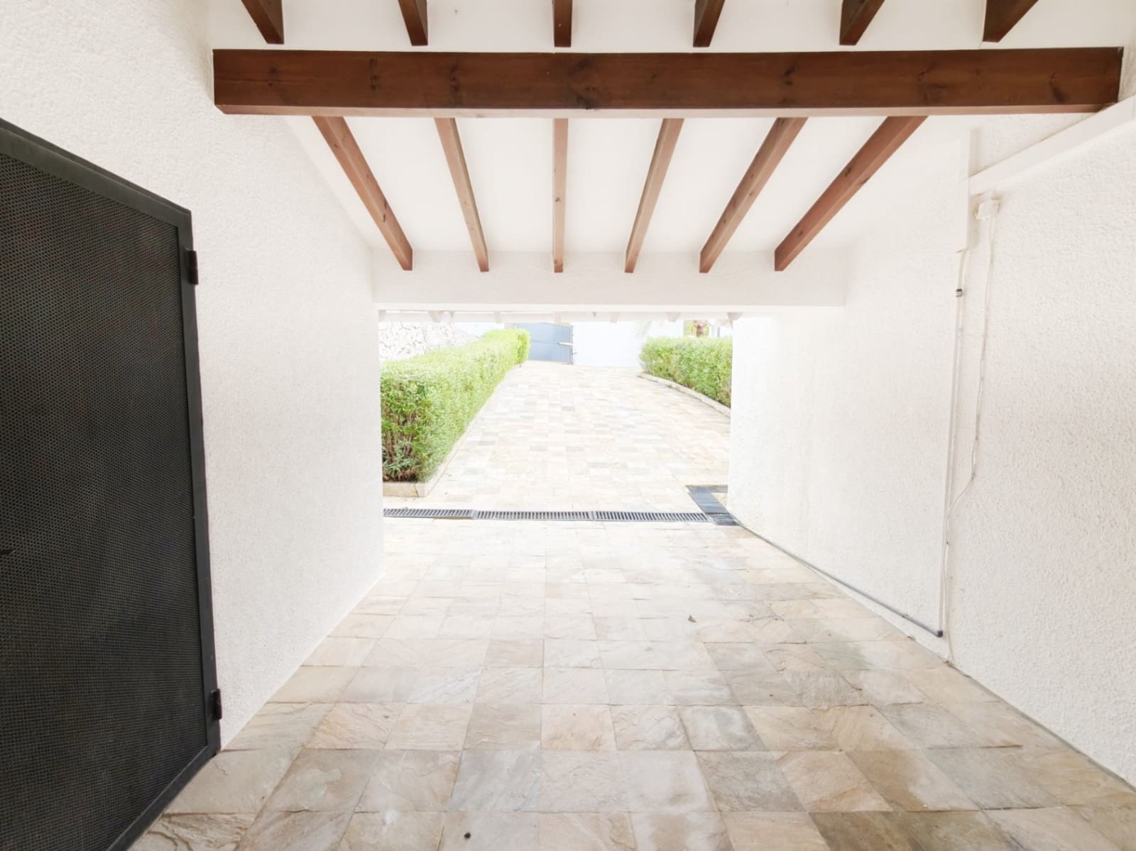 4 bedroom Villa for sale in Moraira with pool garage - € 1,265,000 (Ref: 8891636)