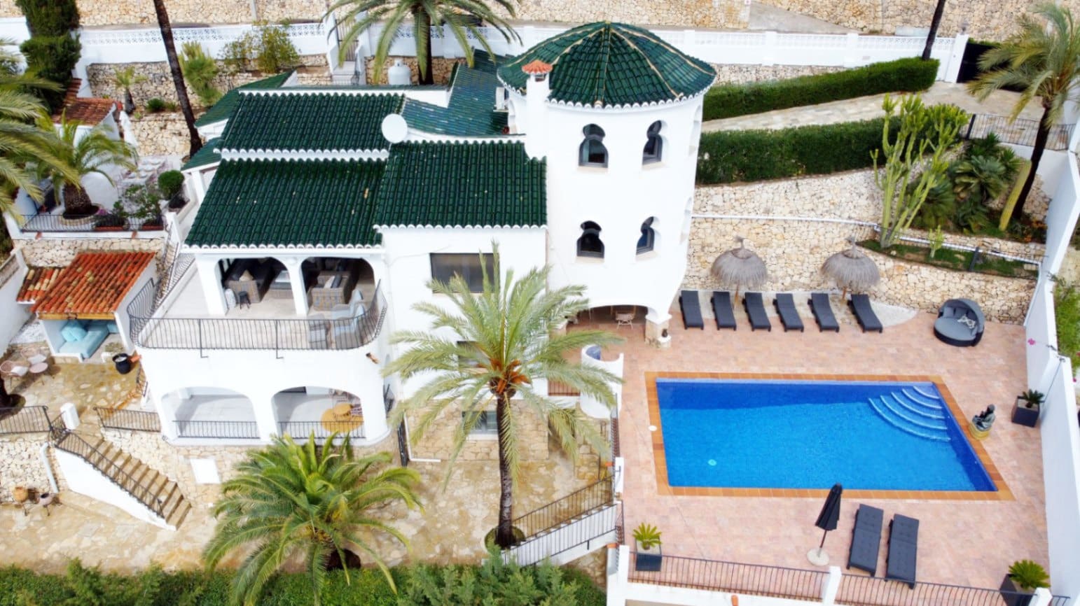 4 bedroom Villa for sale in Moraira with pool garage - € 1,265,000 (Ref: 8891636)