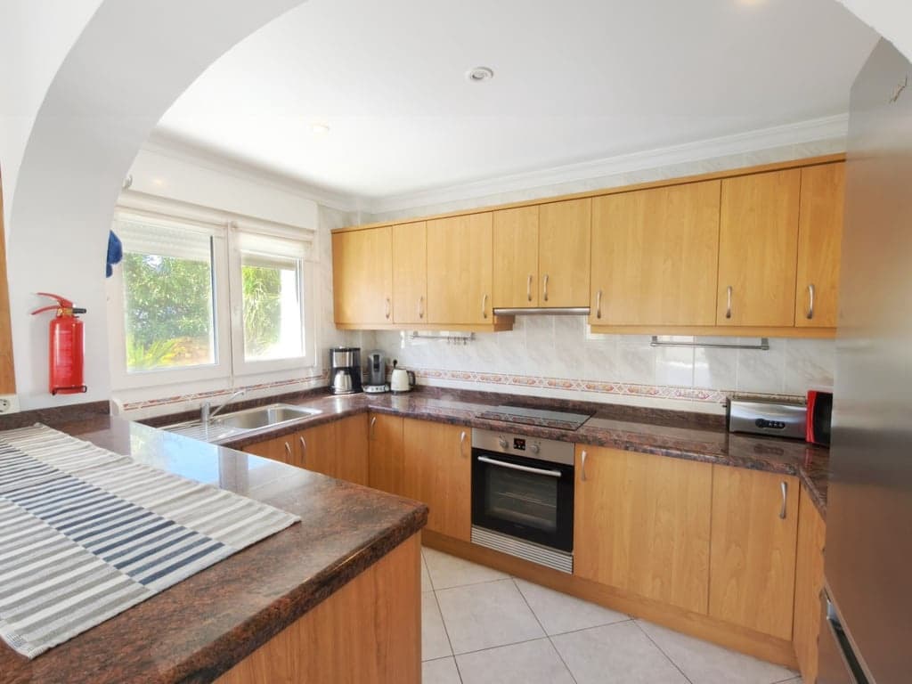 3 makuuhuone Huvila myytävänä paikassa Calpe / Calp mukana uima-altaan 
autotalli - 725 000 € (Ref: 8891638)